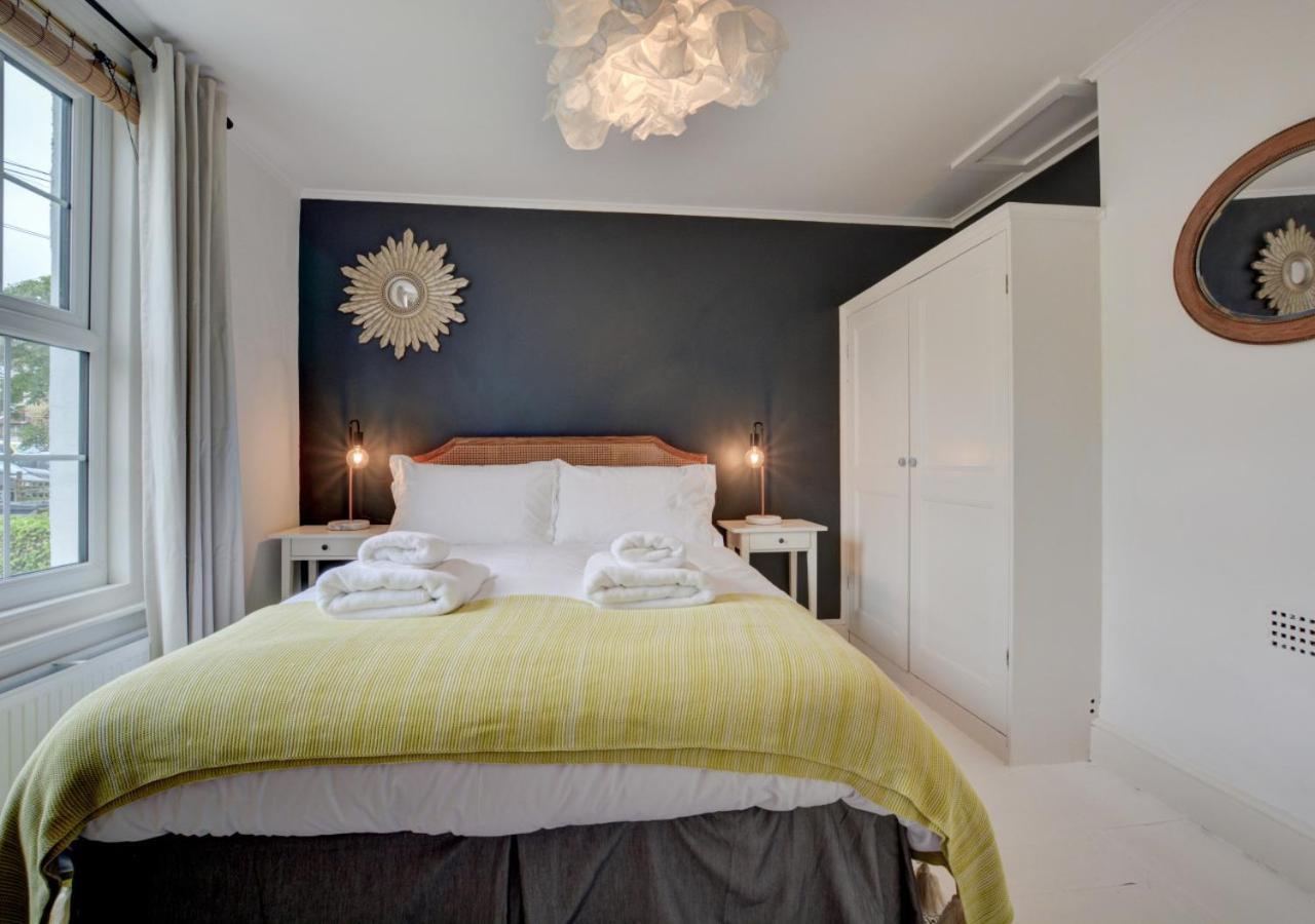Stones Throw Villa Cromer Bagian luar foto