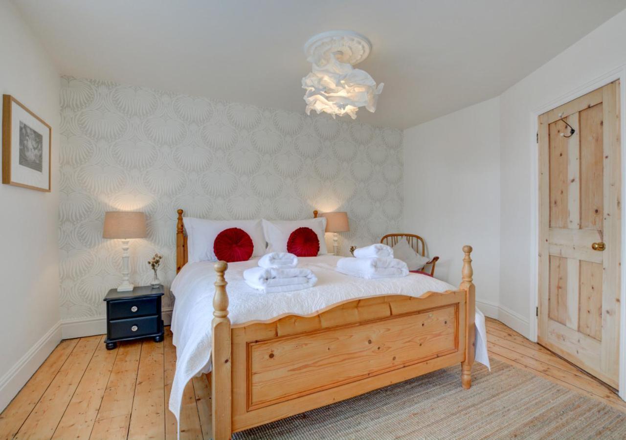 Stones Throw Villa Cromer Bagian luar foto