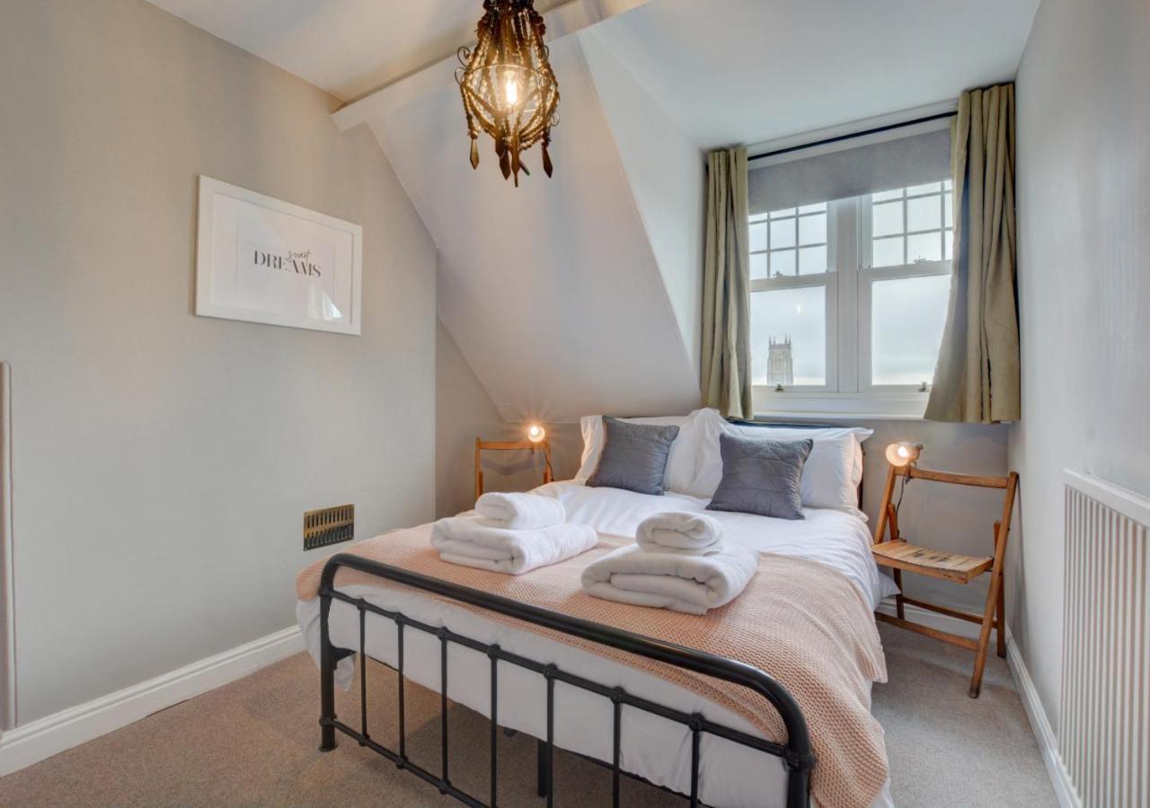 Stones Throw Villa Cromer Bagian luar foto